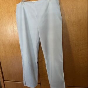 Women's Chico's Gently Worn Off White Crop Pants, Size 2